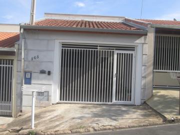 Alugar Casa / Padrão em São João da Boa Vista. apenas R$ 240.000,00