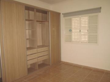 Comprar Casa / Padrão em São João da Boa Vista R$ 400.000,00 - Foto 5