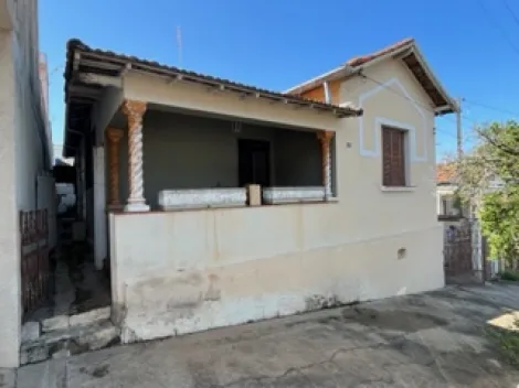 Alugar Casa / Padrão em São João da Boa Vista. apenas R$ 550,00