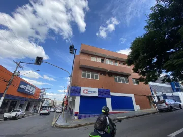 Comercial / Sala Escritório independente em São João da Boa Vista Alugar por R$600,00