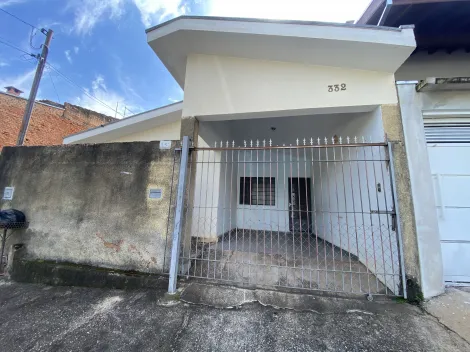 Alugar Casa / Padrão em São João da Boa Vista. apenas R$ 280.000,00