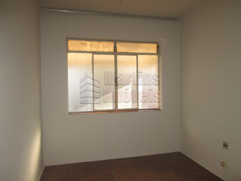 Alugar Comercial / Sala Escritório em Condomínio em São João da Boa Vista R$ 400,00 - Foto 1