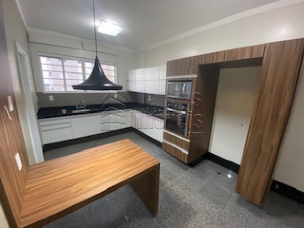 Alugar Apartamento / Padrão em São João da Boa Vista R$ 1.850,00 - Foto 15