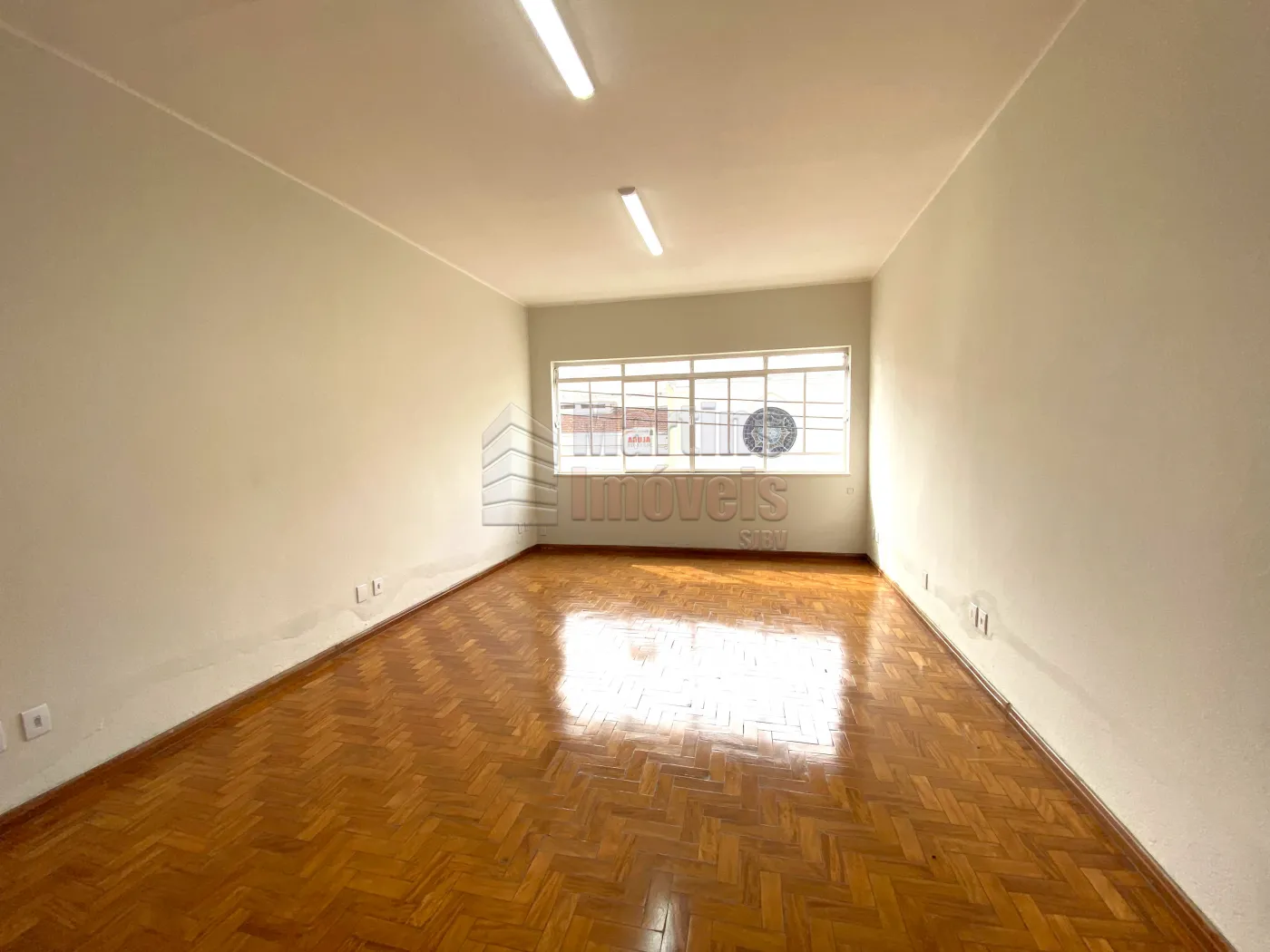 Alugar Comercial / Sala Escritório em Condomínio em São João da Boa Vista R$ 600,00 - Foto 3