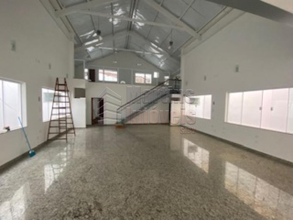 Alugar Comercial / Ponto Comercial em Águas da Prata R$ 4.600,00 - Foto 2