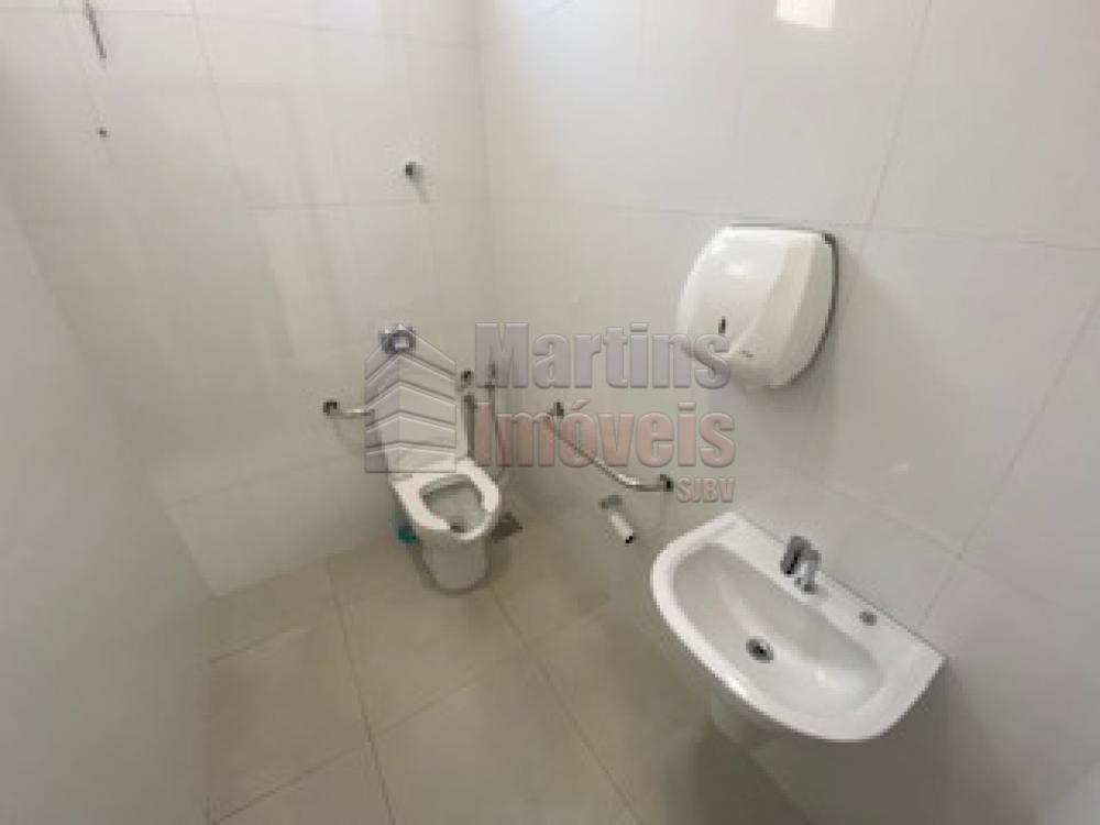 Alugar Comercial / Ponto Comercial em São João da Boa Vista R$ 2.600,00 - Foto 8