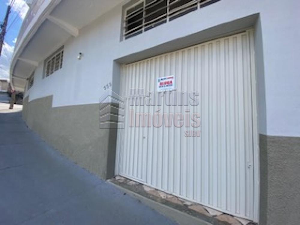 Alugar Comercial / Barracão/Galpão em São João da Boa Vista R$ 5.500,00 - Foto 1