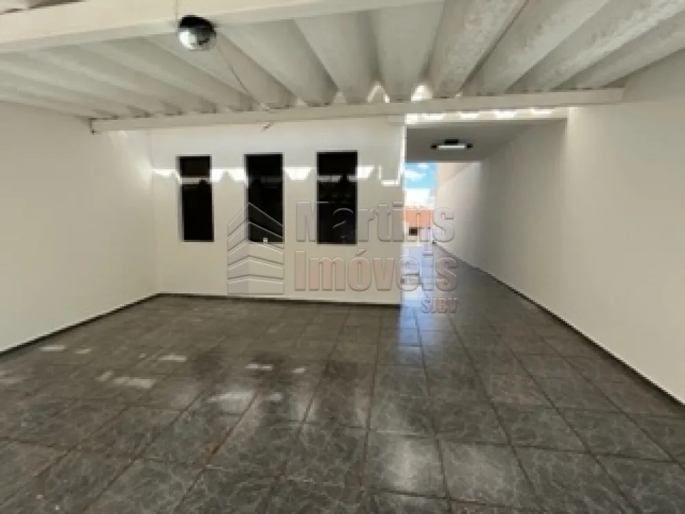 Alugar Casa / Padrão em São João da Boa Vista R$ 2.000,00 - Foto 2