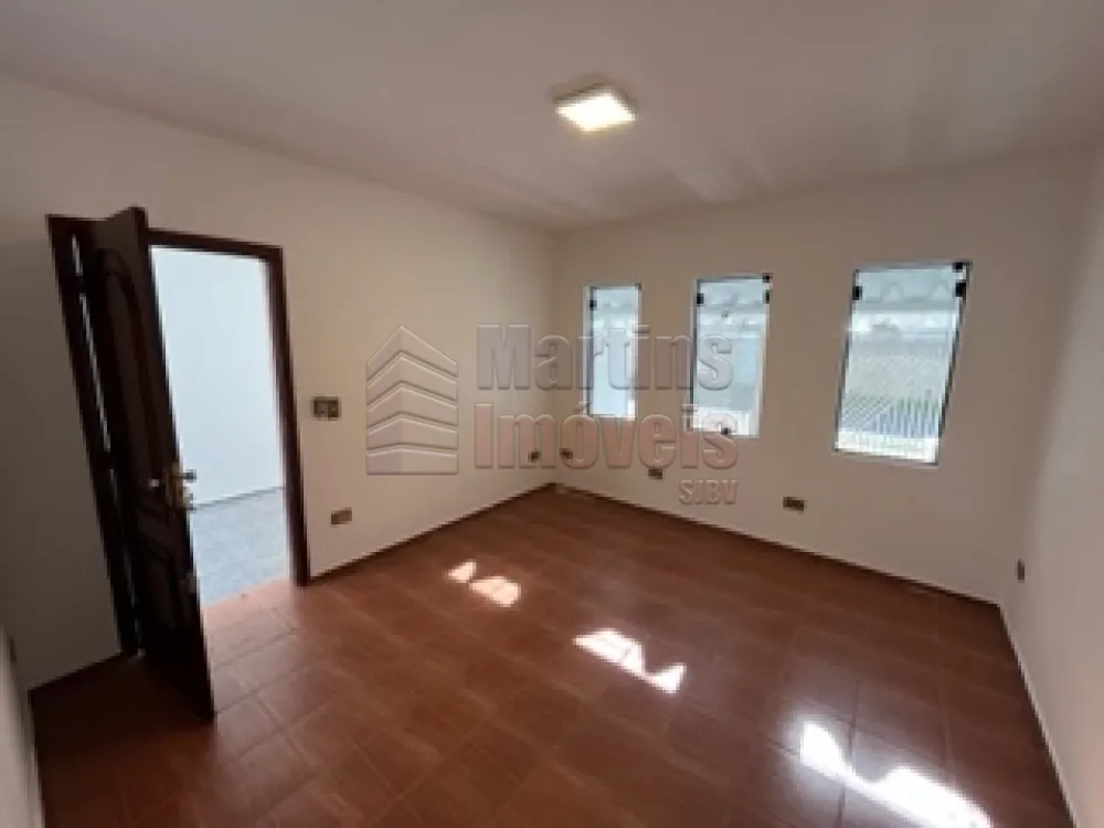 Alugar Casa / Padrão em São João da Boa Vista R$ 2.000,00 - Foto 5
