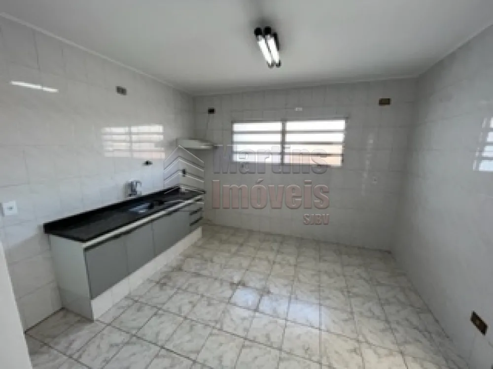 Alugar Casa / Padrão em São João da Boa Vista R$ 2.000,00 - Foto 8