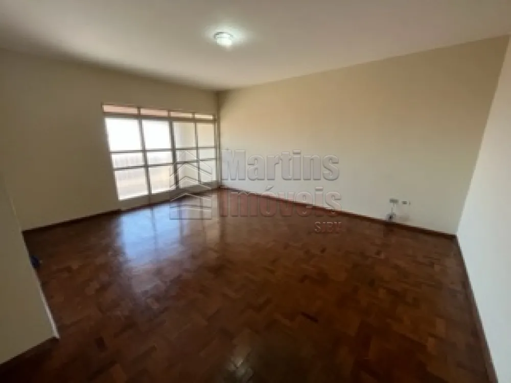 Alugar Apartamento / Sobreloja em São João da Boa Vista R$ 2.000,00 - Foto 4