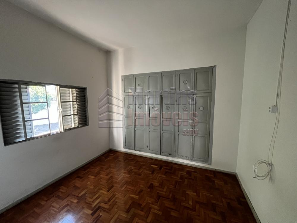Comprar Casa / Padrão em São João da Boa Vista R$ 300.000,00 - Foto 4