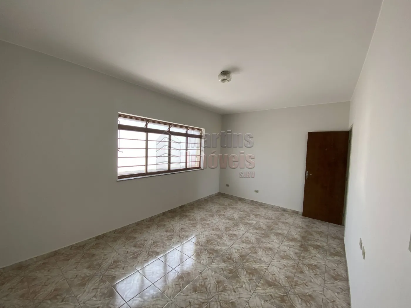Alugar Apartamento / Sobreloja em São João da Boa Vista R$ 1.400,00 - Foto 3