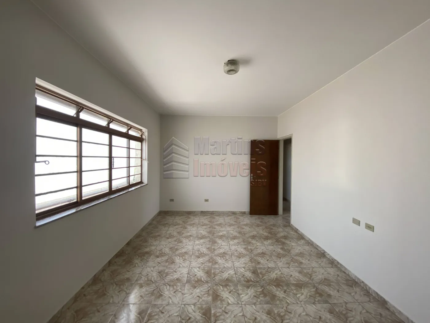 Alugar Apartamento / Sobreloja em São João da Boa Vista R$ 1.400,00 - Foto 4