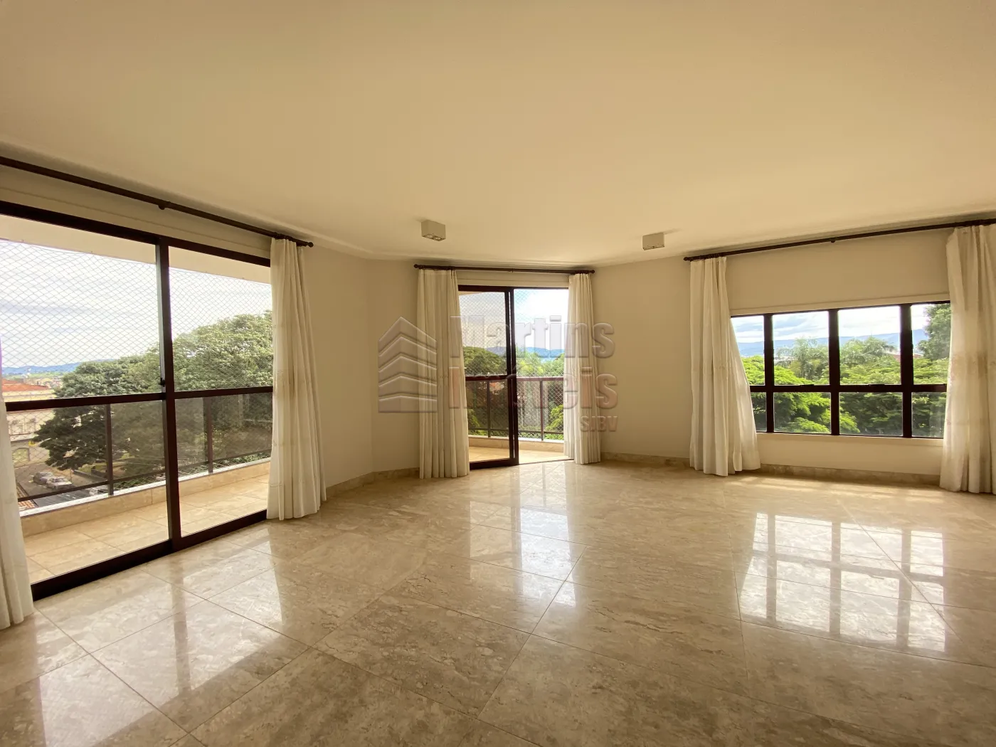 Alugar Apartamento / Padrão em São João da Boa Vista R$ 3.500.000,00 - Foto 3