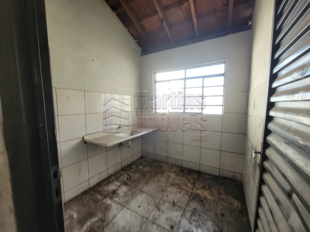 Alugar Comercial / Barracão/Galpão em São João da Boa Vista R$ 2.500,00 - Foto 6