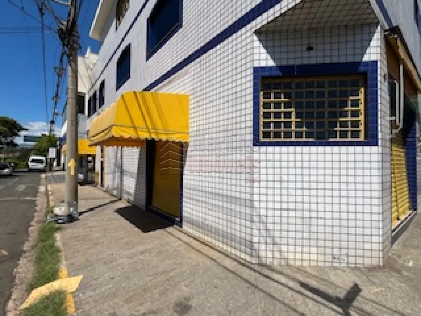 Alugar Comercial / Ponto Comercial em São João da Boa Vista R$ 2.800,00 - Foto 3