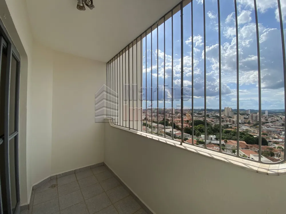 Alugar Apartamento / Padrão em São João da Boa Vista R$ 2.160,00 - Foto 6