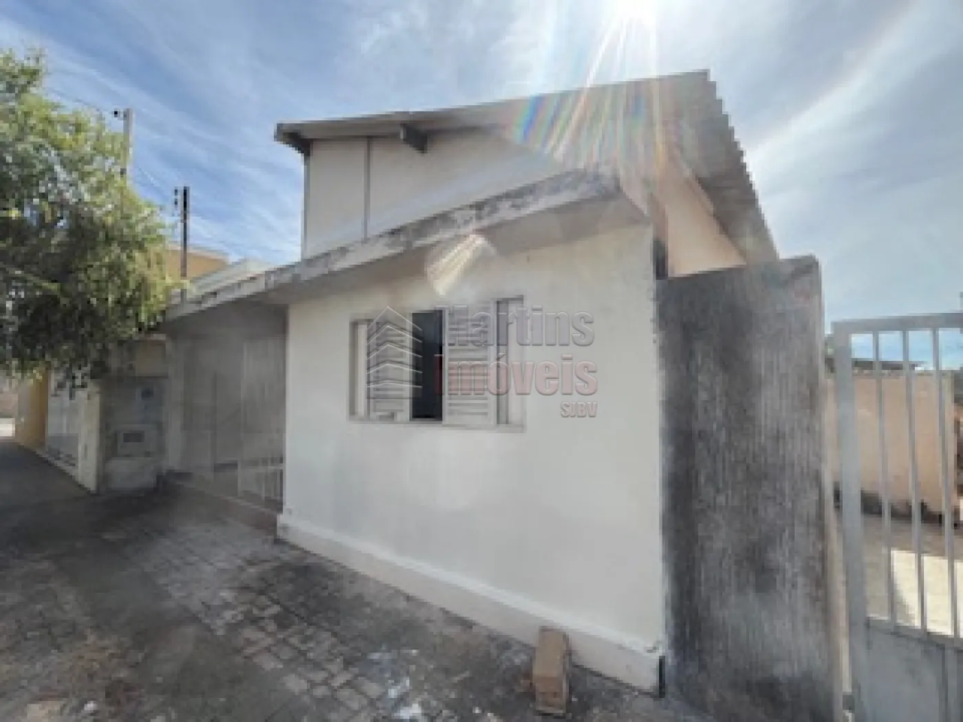 Alugar Casa / Padrão em São João da Boa Vista R$ 950,00 - Foto 1