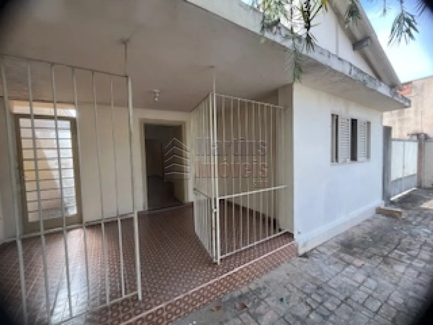 Alugar Casa / Padrão em São João da Boa Vista R$ 950,00 - Foto 2