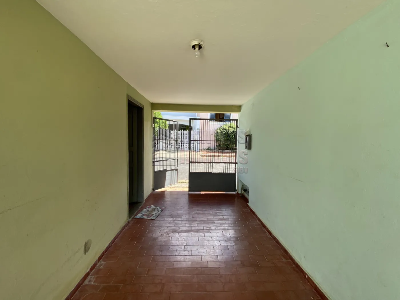 Comprar Casa / Padrão em São João da Boa Vista R$ 350.000,00 - Foto 2