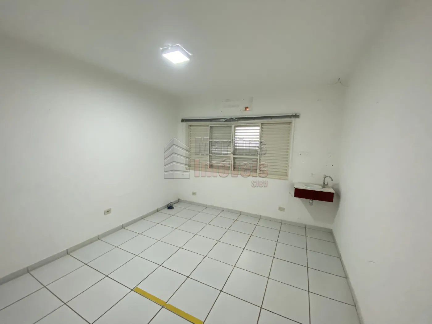 Alugar Comercial / Ponto Comercial em São João da Boa Vista R$ 8.000,00 - Foto 18