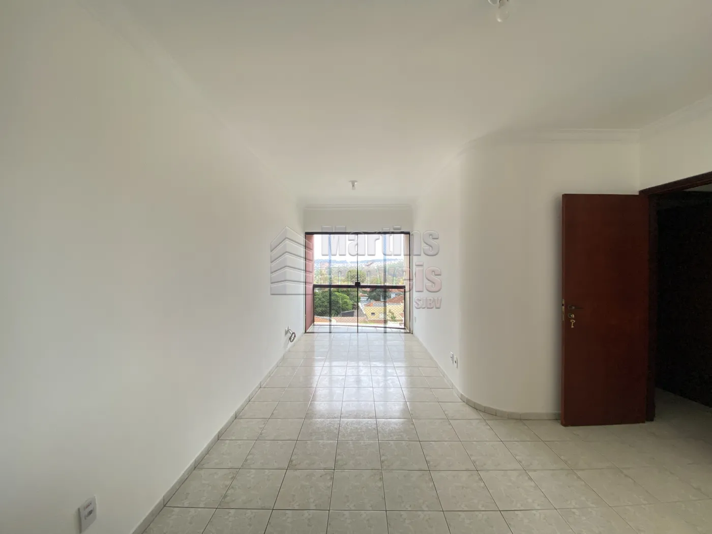 Alugar Apartamento / Padrão em São João da Boa Vista R$ 1.500,00 - Foto 3
