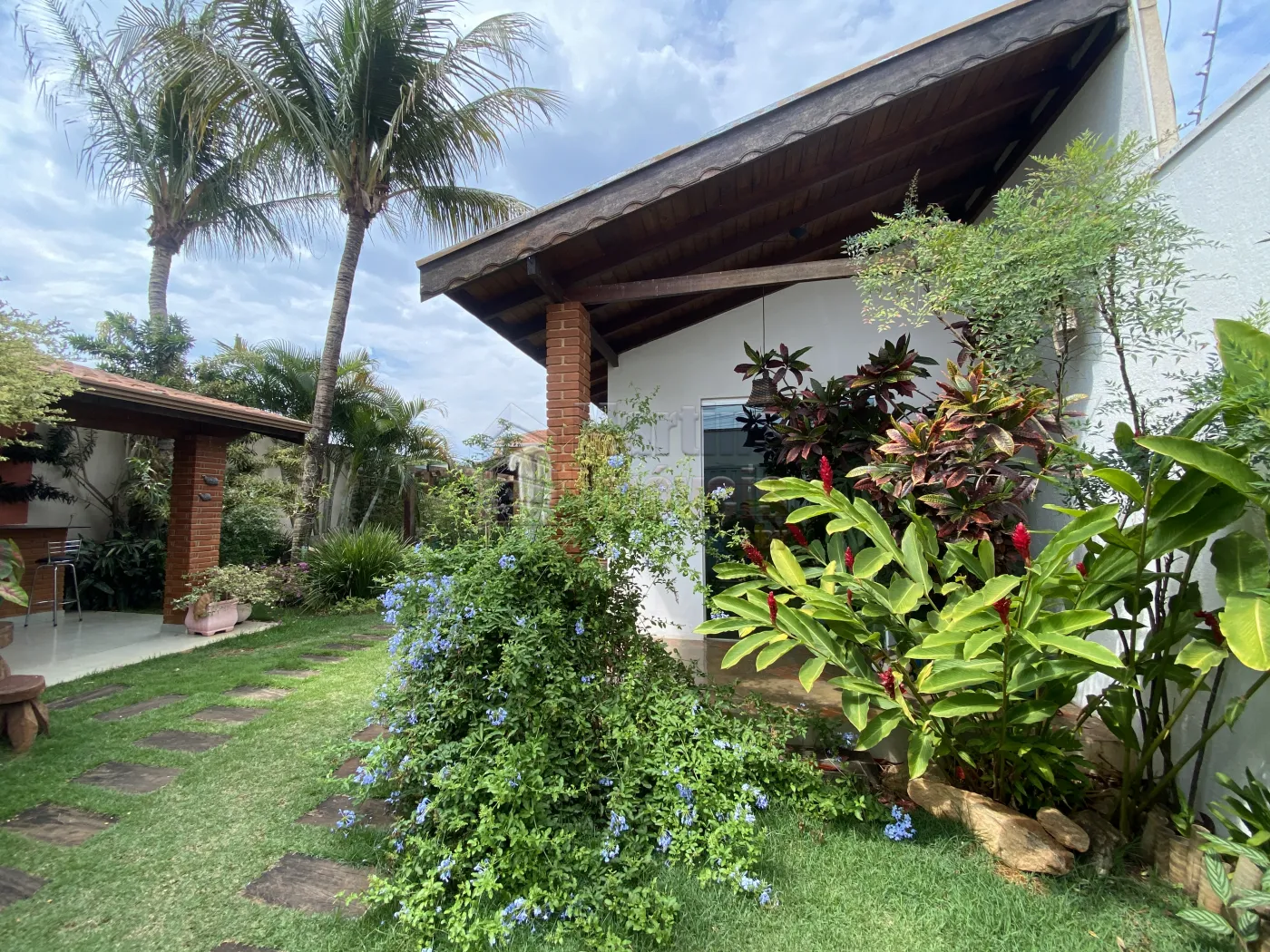 Comprar Casa / Padrão em São João da Boa Vista R$ 630.000,00 - Foto 1