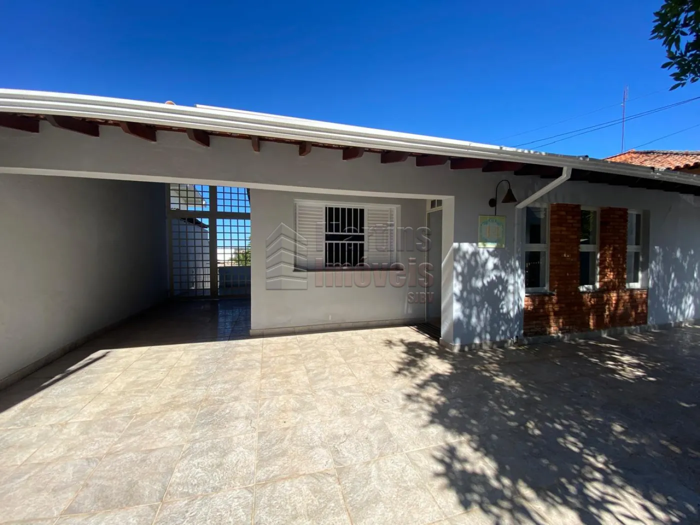 Alugar Casa / Padrão em São João da Boa Vista R$ 3.000,00 - Foto 3