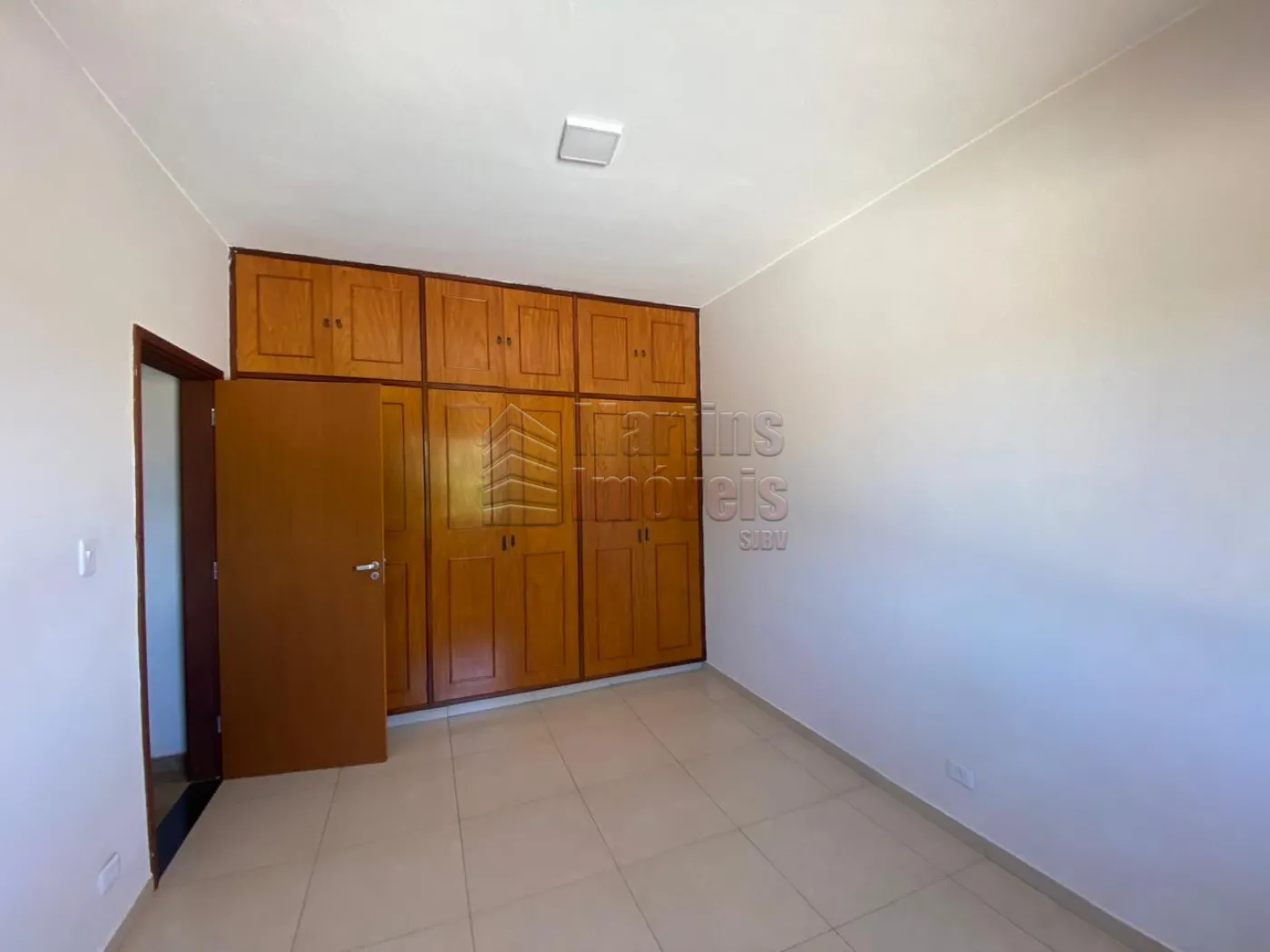 Alugar Casa / Padrão em São João da Boa Vista R$ 3.000,00 - Foto 18