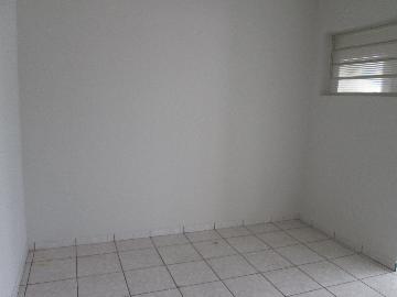 Alugar Apartamento / Sobreloja em São João da Boa Vista R$ 1.100,00 - Foto 3