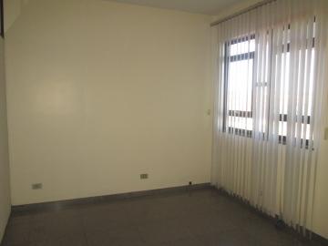 Alugar Comercial / Sala Escritório em Condomínio em São João da Boa Vista R$ 1.000,00 - Foto 2