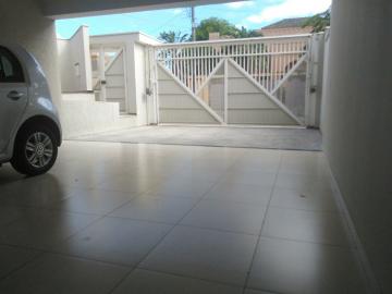 Alugar Casa / Padrão em São João da Boa Vista. apenas R$ 1.200.000,00