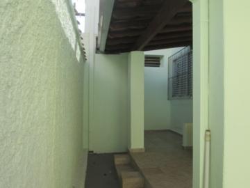 Alugar Casa / Padrão em São João da Boa Vista R$ 1.300,00 - Foto 5