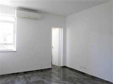 Alugar Comercial / Sala Escritório em Condomínio em São João da Boa Vista R$ 1.500,00 - Foto 5