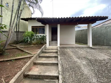 Alugar Casa / Padrão em São João da Boa Vista R$ 1.700,00 - Foto 2