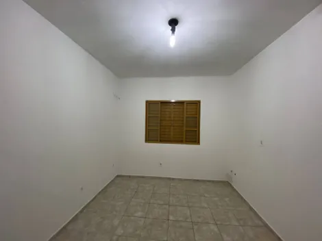 Alugar Casa / Padrão em São João da Boa Vista R$ 1.700,00 - Foto 10