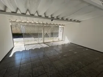 Alugar Casa / Padrão em São João da Boa Vista R$ 2.000,00 - Foto 3