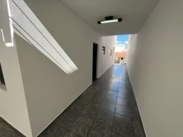 Alugar Casa / Padrão em São João da Boa Vista R$ 2.000,00 - Foto 4