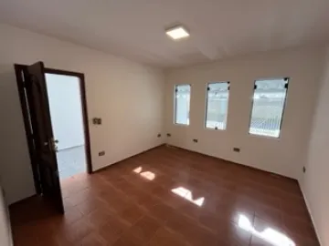 Alugar Casa / Padrão em São João da Boa Vista R$ 2.000,00 - Foto 5