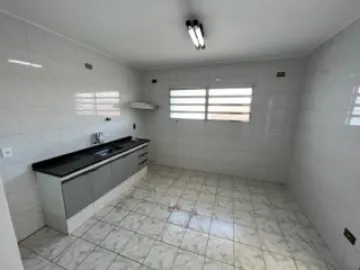 Alugar Casa / Padrão em São João da Boa Vista R$ 2.000,00 - Foto 8