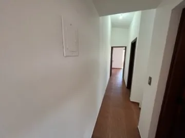 Alugar Casa / Padrão em São João da Boa Vista R$ 2.000,00 - Foto 11