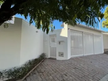 Casa / Padrão em São João da Boa Vista 