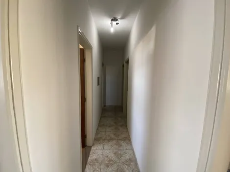 Alugar Apartamento / Sobreloja em São João da Boa Vista R$ 1.400,00 - Foto 5