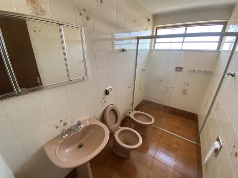 Alugar Apartamento / Sobreloja em São João da Boa Vista R$ 1.400,00 - Foto 7