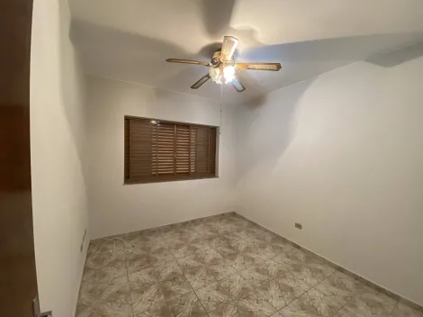 Alugar Apartamento / Sobreloja em São João da Boa Vista R$ 1.400,00 - Foto 8