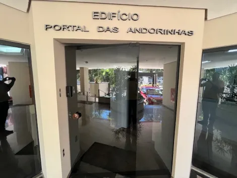 Alugar Apartamento / Padrão em São João da Boa Vista. apenas R$ 1.500,00