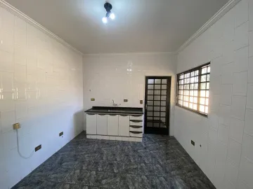 Alugar Casa / Padrão em São João da Boa Vista R$ 2.000,00 - Foto 16