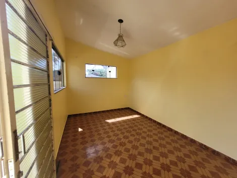 Alugar Casa / Padrão em São João da Boa Vista R$ 1.000,00 - Foto 5