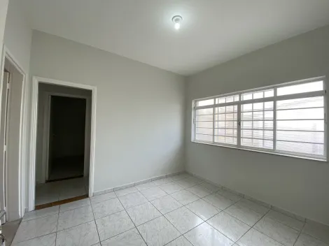 Comprar Casa / Padrão em São João da Boa Vista R$ 320.000,00 - Foto 3